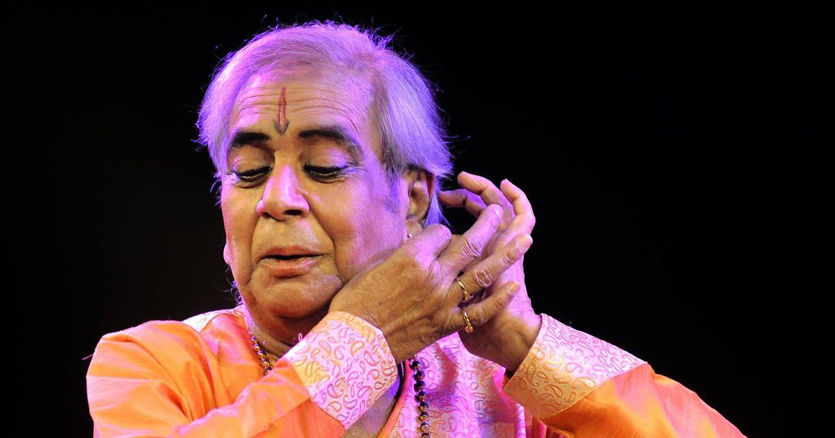 कत्थक सम्राट पंडित बिरजू महाराज का 83 की उम्र दिल का दौरा पड़ने से हुआ निधन!